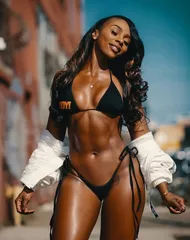 femmes noires sexy en bikini